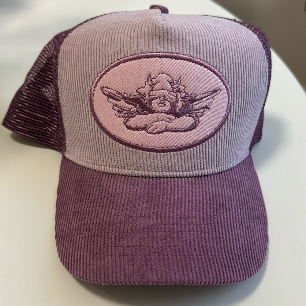 Boys lie trucker hat